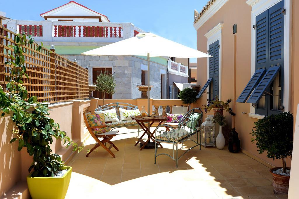 Hotel Arhontiko Ermoupolis Esterno foto